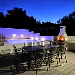 Karmen Adriatica Villa *