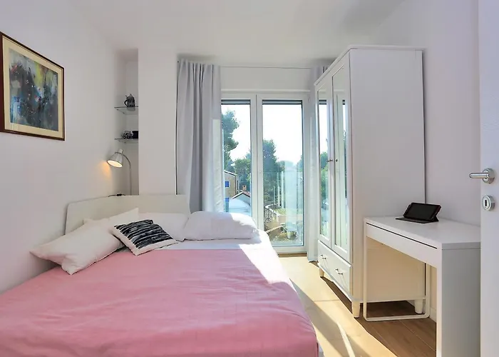 Karmen Adriatica Куклица